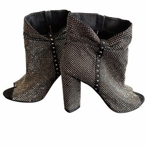Gianni Bini Black Heeled Boots